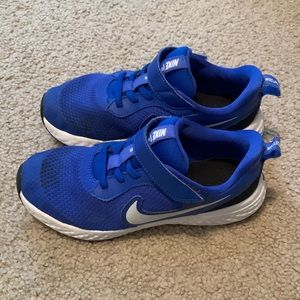 Kids' Revolution 6 Running Shoe Little Kid